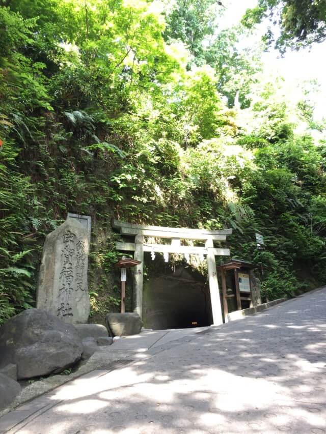 銭洗弁財天×鎌倉【見どころ×参拝料×アクセス】お金の洗い方×使い方×おすすめ♪『小町通り』おすすめスポット♪