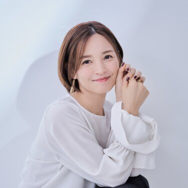 「国仲涼子さん」かわいい美しいショートヘア♪「前上がり」ボブ♪